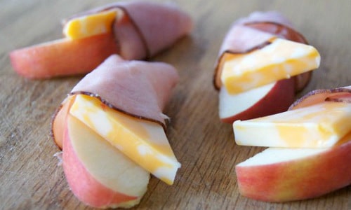 Ham and Cheese Apple Wraps Lunch Idea