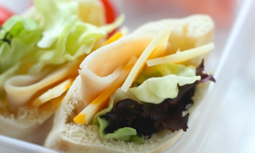 Mini Salad Pita Pockets Lunch Idea