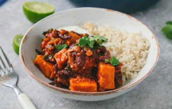 Vegan Sweet Potato and Kale Chili Recipe