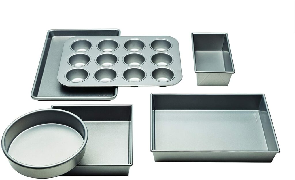 Chicago Metallic Baking Pans