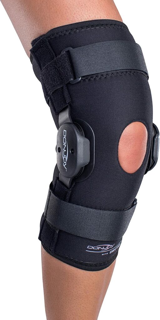 DonJoy Deluxe Knee Brace