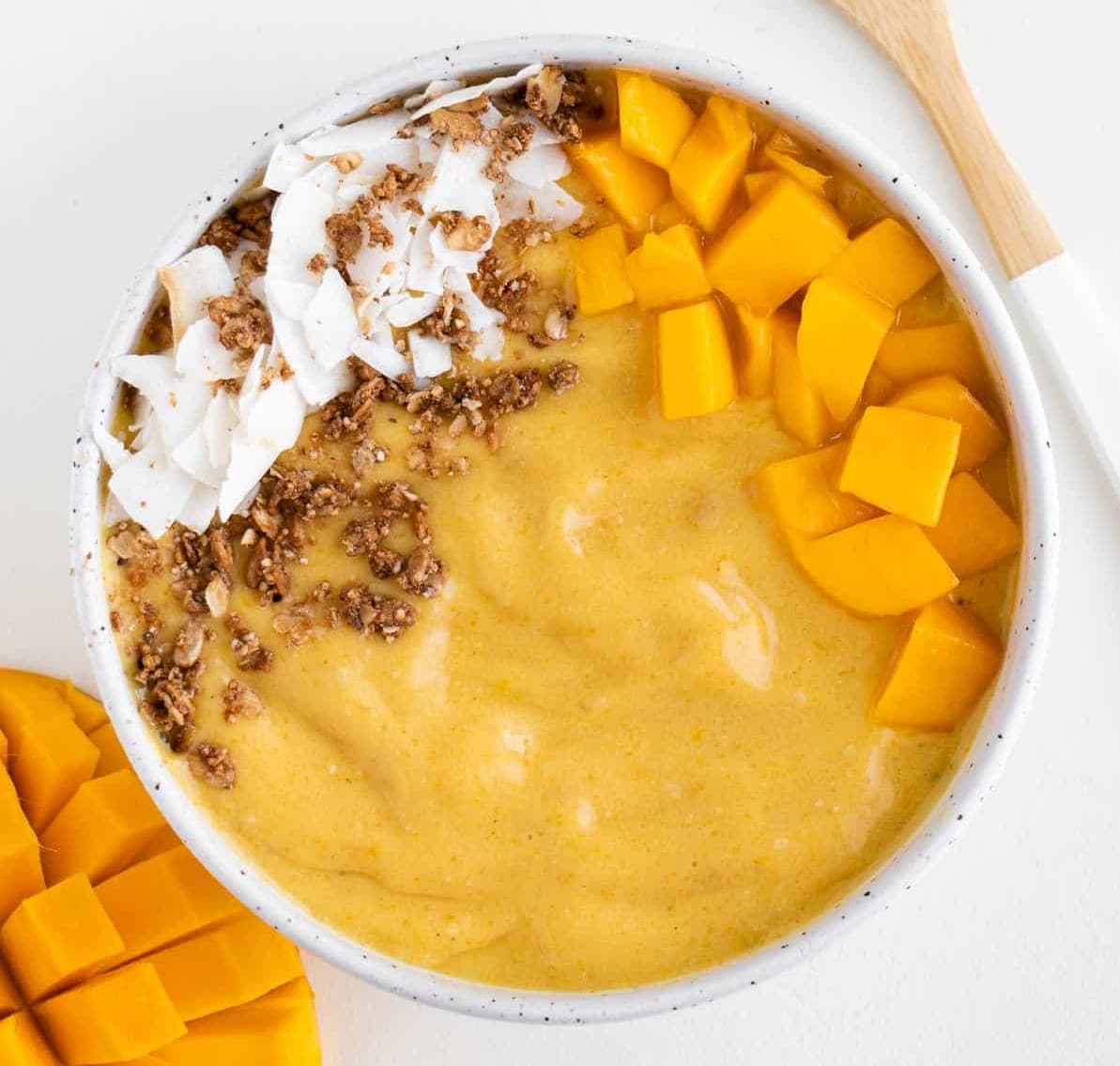 Mango Turmeric Smoothie Bowl