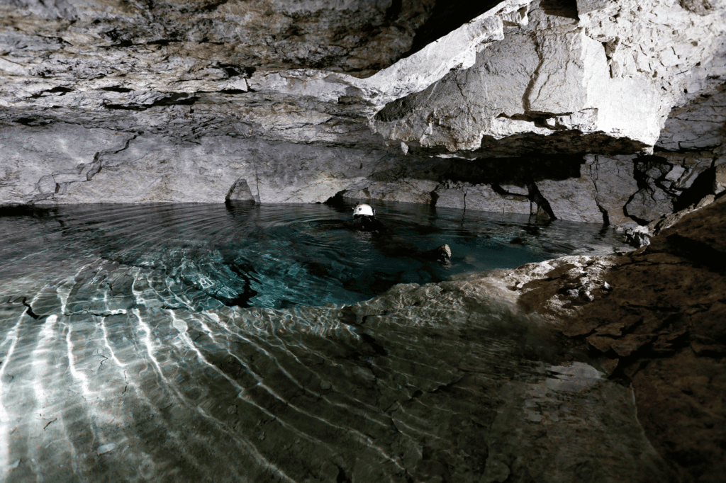 Optymistychna Cave