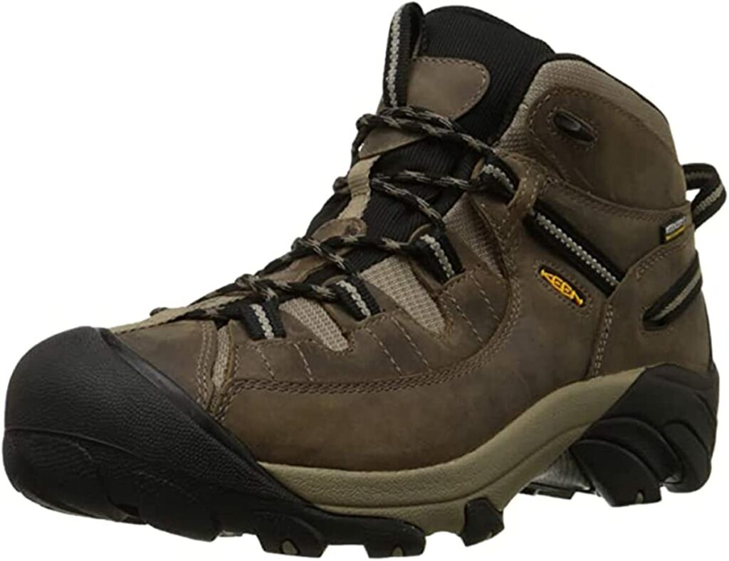 KEEN Targhee II Mid Hiking Boot