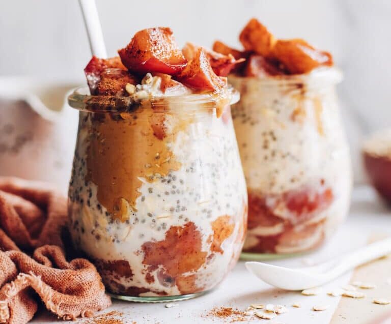 Apple Pie Overnight Oats