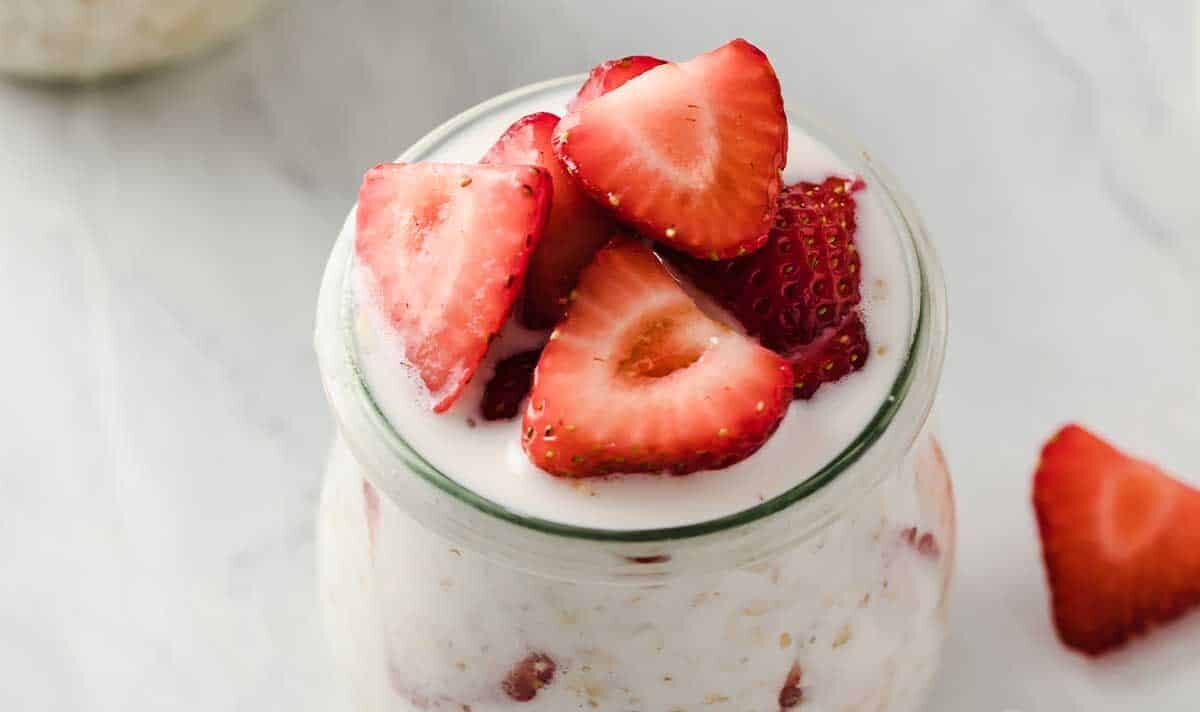 Strawberries and Cream Overnight Oats