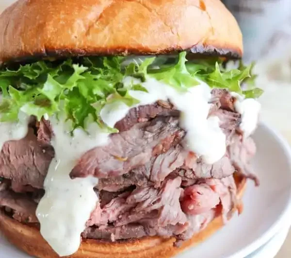 Roast Beef Sandwich with Garlic Aioli